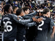 After Ezri Konsa’s opener, Ollie Watkins netted twice in Italy as Unai Emery’s Villa took a commanding first-leg lead in the UEL quarterfinals.