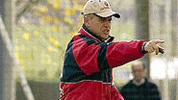 <B>CONFIADO</b>. Aguirre espera que sus jugadores den la talla en casa.