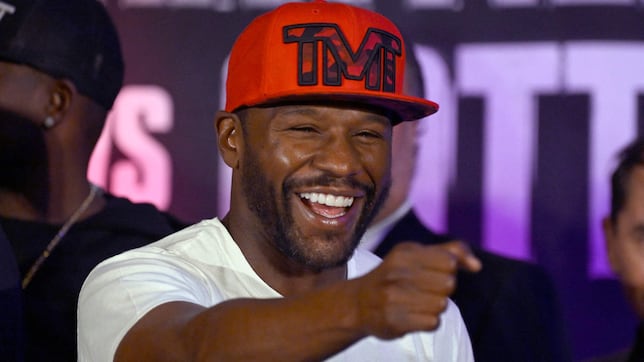 Caos en el pesaje Mayweather vs Gotti III