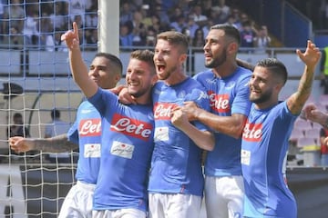 Napoli's forward Dries Mertens celebrates with his teammates after scoring the second goal.