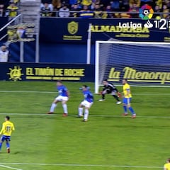 En Cádiz hay carnavales y mucho arte: el golazo de Perea