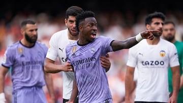 VALENCIA, SPAIN - MAY 21: Vinicius Junior of Real Madrid argues during the LaLiga Santander match between Valencia CF and Real Madrid CF at Estadio Mestalla on May 21, 2023 in Valencia, Spain. (Photo by Mateo Villalba/Quality Sport Images/Getty Images)