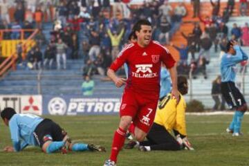 DIEGO GABRIEL RIVAROLA: 'Gokú', ídolo y referente de los azules, jugó 29 partidos de Copa Libertadores, y anotó 6 goles. Llegó a semifinales del certamen en 2010, donde cayó ante Chivas de México.