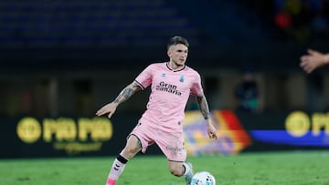 Viti abre el debate en el lateral derecho