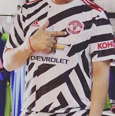 Filtran la tercera camiseta del United y la afición, en pie de guerra: "La cosa va a peor"
