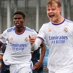 Gudjohnsen, el tanque blanco