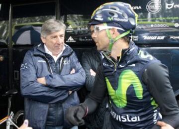 El director del Movistar Team junto a Alejandro Valverde.