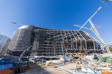 Las obras de remodelaci¨®n del estadio del Real Madrid siguen a buen ritmo y encaran la recta final para su estreno la pr¨®xima temporada.