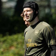 Cech regresa al Chelsea