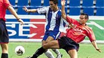 <b>DEMASIADO TRABAJO</b>. El Espanyol B jugó bien frente a Osasuna. Por la tarde claudicó ante el Europa.