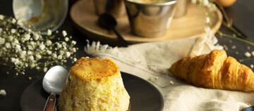 Pudin de croissant y turr&oacute;n.