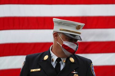 Memorial Day 2020: what is open on Monday? post offices, UPX, Fedex...