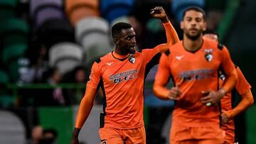 Portimonense&#039;s Colombian forward Jackson Martinez celebrates his goal  during the Portuguese league football match between Sporting CP and Portimonense SC at the Jose Alvalade stadium in Lisbon on February 9, 2020. (Photo by PATRICIA DE MELO MOREIRA / AFP)