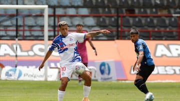 “Son unos caradura... se lo transmitimos a la U y desistieron de vender a Assadi”