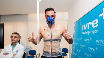 Bruno González durante la revisión médica con el Levante.