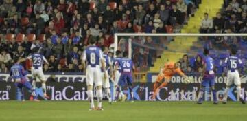 2-2. Víctor Casadesús marcó el gol del empate granota.