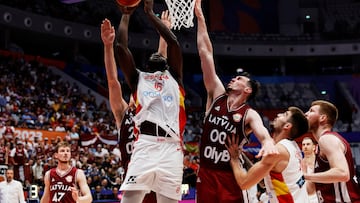 Basketball - FIBA World Cup 2023 - Second Round - Group L - Spain v Latvia - Indonesia Arena, Jakarta, Indonesia - September 1, 2023 Spain's Usman Garuba scores a basket REUTERS/Willy Kurniawan