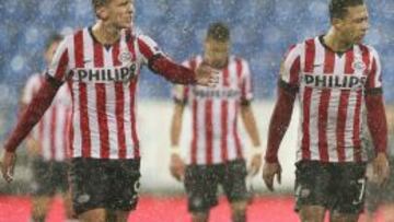 El Estoril-PSV fue suspendido
por la incesante lluvia