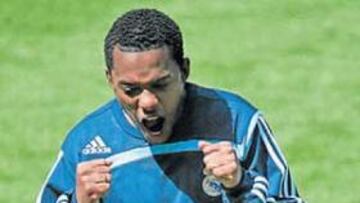 <b>EUFÓRICO. </b>Robinho comienza la pretemporada convencido de que va a marcar una época.