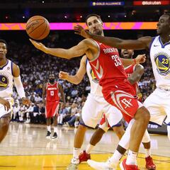 Draymond Green tuvo que dejar el partido: lesión de rodilla