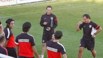 <b>REGRESO. </b>Falcao y el resto de internacionales durante el entrenamiento de ayer por la tarde.