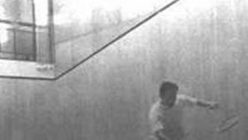 Gran partido de squash dos horas antes del impacto