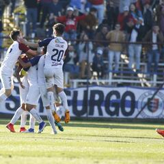 Cobreloa con juveniles cede terreno en la Primera B