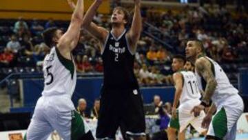 México sufrió, pero al final derrotó a Argentina en el arranque del basquetbol panamericano.