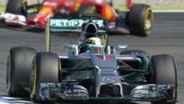 Los Mercedes exhiben su dominio tambi&eacute;n en Hockenheim y volvieron a terminar primeros, con Hamilton en cabeza.