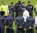 Alemania llega a Franckfurt tras pasar la noche en el estadio