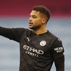 Zack Steffen sueña con levantar la mayor cantidad de trofeos posibles con Manchester City