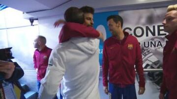 Ramos y Piqué se saludaron cariñosamente antes del Clásico