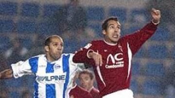 <b>ELIMINADO EN CASA.</b> El Alavés ha jugado un mal partido y ha sido eliminado por un equipo de Segunda en su propio estadio.