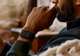 Qué es Whoop, la pulsera que Alcaraz no puede llevar en el Open de Australia de tenis