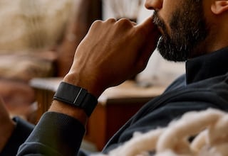 Qué es Whoop, la pulsera que Alcaraz no puede llevar en el Open de Australia de tenis