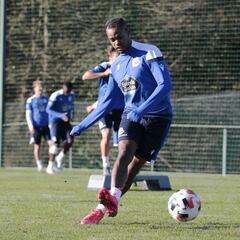 El Deportivo, a Guijuelo sin Valín y Diego Rolan