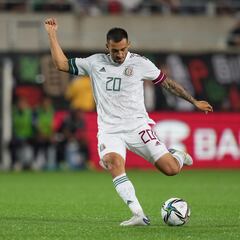 Valencia tendría en la mira a Luis Chávez