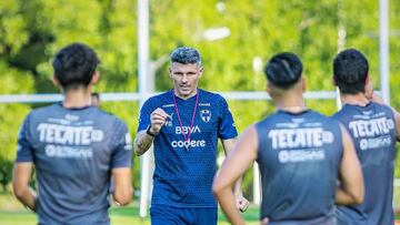 Oficial: Colo Colo presenta a su nuevo DT