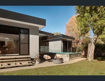 ※Elegancia contempor芍nea con coraz車n y alma. Totalmente pensada e inteligentemente construida en un solo nivel, esta casa de orientaci車n norte es perfecta para una familia. Con mucha luz natural§. Esto es lo que dice la descripci車n de la casa de la inmobiliaria que le ha vendido la estancia a Mick Fanning.