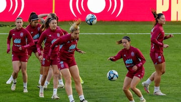 Las chicas de Montse Tomé, durante un entrenamiento.