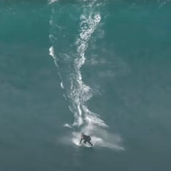 “Inmaculada” sesión de olas gigantes en Nazaré