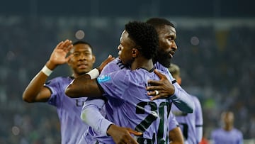 Soccer Football - FIFA Club World Cup - Semi Final - Al Ahly v Real Madrid - Prince Moulay Abdellah Stadium, Rabat, Morocco - February 8, 2023 Real Madrid's Vinicius Junior celebrates scoring their first goal with Antonio Rudiger REUTERS/Andrew Boyers