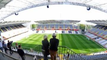 Vista panor&aacute;mica del estadio Bollaert-Delelis, que es el campo de este club franc&eacute;s, el Lens.
 