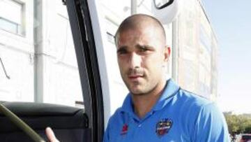 <b>REFERENTE ARRIBA. </b>Carlos Aranda liderará al Levante en la lucha en el Coliseum Alfonso Pérez.