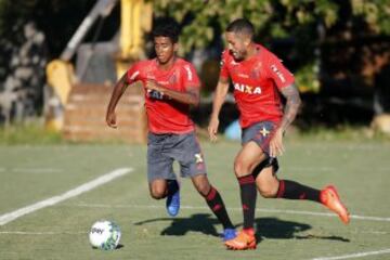 Orlando Berrío hace primera práctica con el Flamengo