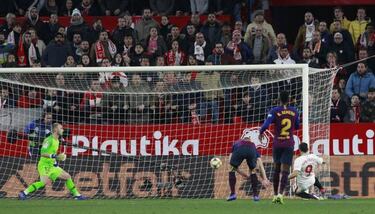 Messi absence no excuse for Barcelona defeat, says Suárez