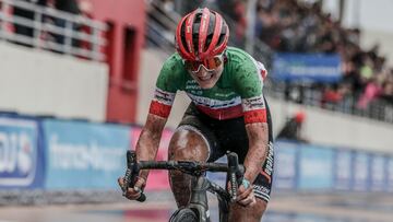 Kopecky y Vos amenazan el hat-trick del Trek en la París-Roubaix