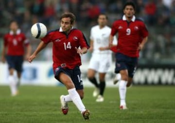 Jorge Valdivia en sus primeros partidos con la Roja