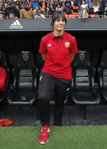 Carol Miranda firma un debut histórico en el derbi de Mestalla