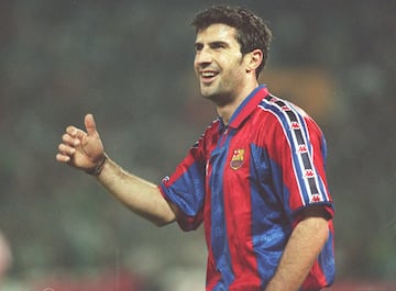 El jugador portugu¨¦s sali¨® del Sporting de Portugal en 1995. Por un lado, el club portugu¨¦s negoci¨® su traspaso con la Juventus, y por otro, el jugador cerr¨® su fichaje por el Parma. El conflicto creado provoc¨® que acabase fichando por el FC Barcelona sin jugar ning¨²n partido con los equipos italianos.